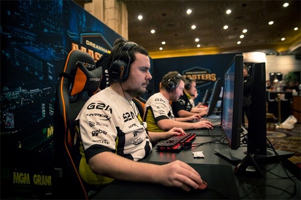 在本届世锦 在本届世锦