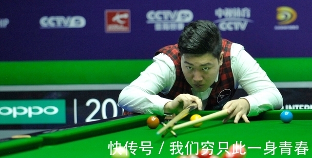 运动员们自 运动员们自